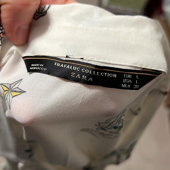 Zara mermaid printed button down shirt - Picture 3 of 5